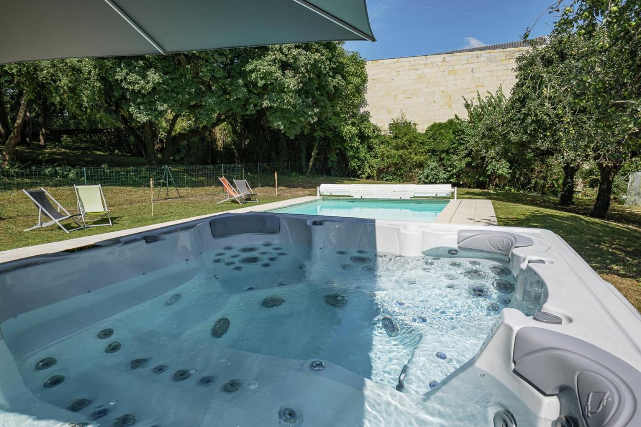 סומור Chateau Des Orchidees En Val De Loire מראה חיצוני תמונה